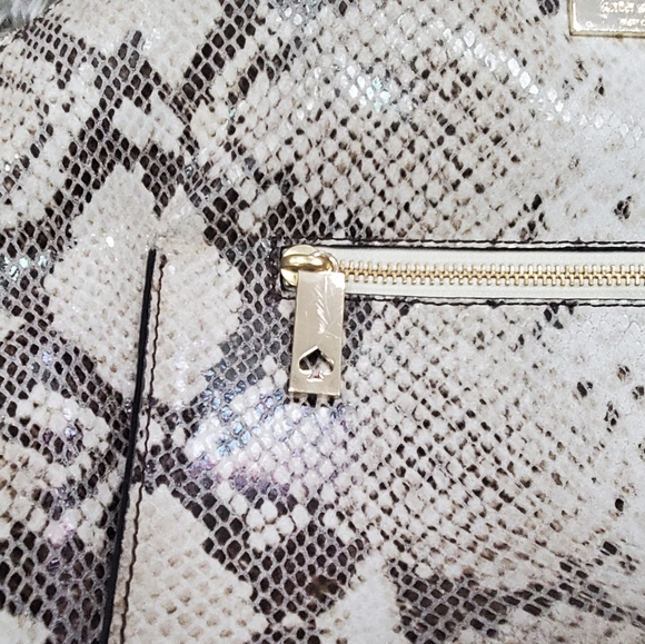 Kate Spade Savannah Parliament Medium Snakeskin Detachable Crosbody - Picture 4 of 13